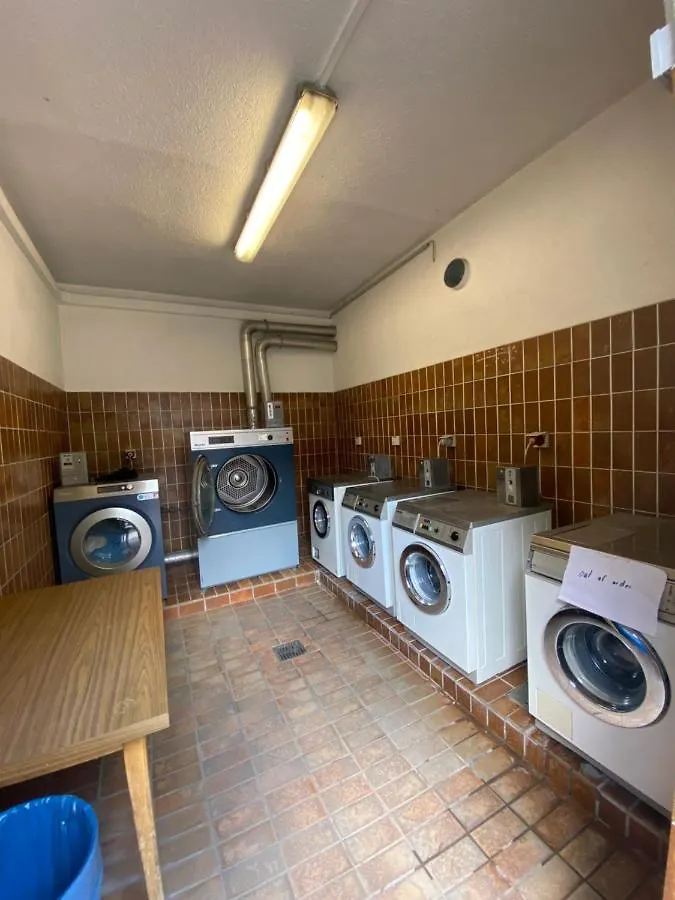 Allyouneed Oktoberfest Basic Camping Hotel München